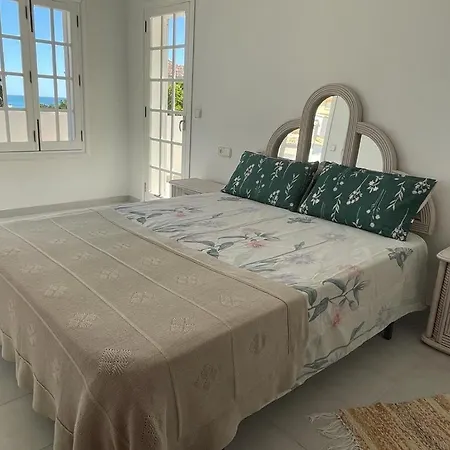 シャレー Relaxing House At The El Perellonet